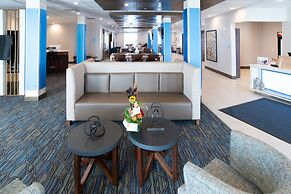 Holiday Inn Express & Suites North Battleford by IHG