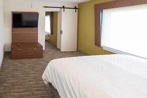 Holiday Inn Express & Suites North Battleford by IHG