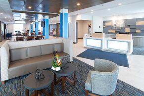 Holiday Inn Express & Suites North Battleford by IHG