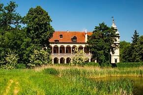 Oficyna przy Pałacu Krobielowice