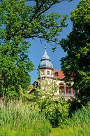 Oficyna przy Pałacu Krobielowice