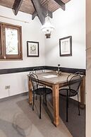 Cozy Studios near Shopping del Sol