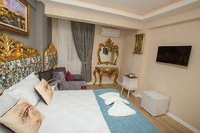 Atlantis Royal Hotel