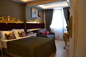 Atlantis Royal Hotel