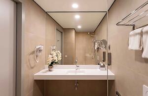 PLAZA Premium Den Haag City Center