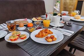 PLAZA Premium Den Haag City Center