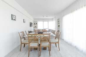 Bright Stylish in Barrio Jara