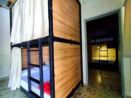 Trip Monkey Hostel