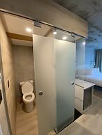 Kompose Boutique Hotel