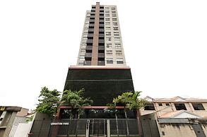 Modern 1 BR Apartment