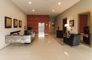 Modern 1 BR Apartment