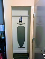 Tropical Inn & Suites