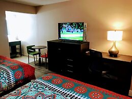 Tropical Inn & Suites