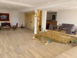 Iris Hotel Ressort Space et Resort