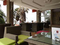 Iris Hotel Ressort Space et Resort