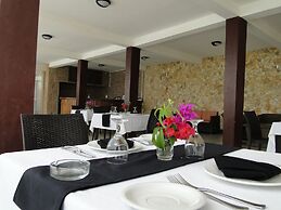 Iris Hotel Ressort Space et Resort