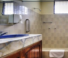 Golden Mar Hostal