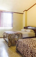 Golden Mar Hostal