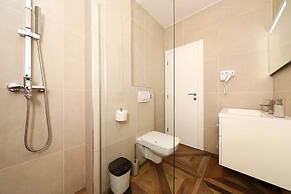 Apartments Redstone Luxury Apartments