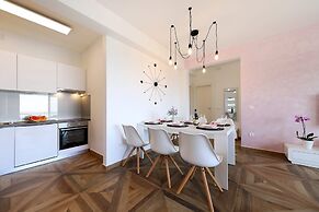 Apartments Redstone Luxury Apartments