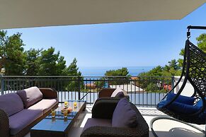 Apartments Redstone Luxury Apartments