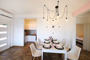 Apartments Redstone Luxury Apartments