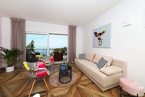 Apartments Redstone Luxury Apartments