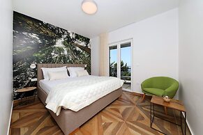 Apartments Redstone Luxury Apartments