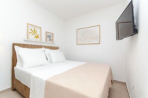 Apartments and Rooms Kapulica