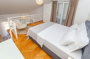 Apartments and Rooms Kapulica