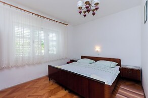 Apartments Biserka