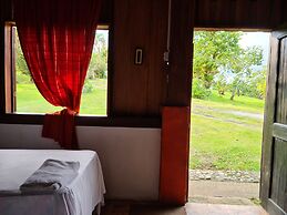 Los Gallitos Eco Lodge