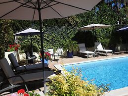 Beautiful 2-bed Villa in Quinta do Lago With Pool