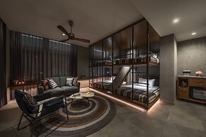 THE LIVELY TOKYO AZABUJUBAN