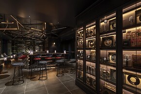 THE LIVELY TOKYO AZABUJUBAN