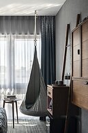 THE LIVELY TOKYO AZABUJUBAN