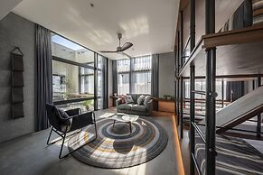 THE LIVELY TOKYO AZABUJUBAN