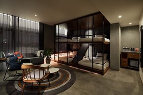 THE LIVELY TOKYO AZABUJUBAN