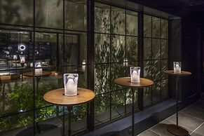 THE LIVELY TOKYO AZABUJUBAN