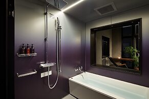 THE LIVELY TOKYO AZABUJUBAN