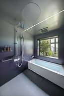 THE LIVELY TOKYO AZABUJUBAN