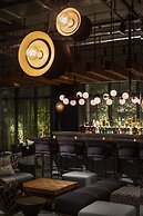 THE LIVELY TOKYO AZABUJUBAN