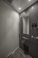 THE LIVELY TOKYO AZABUJUBAN