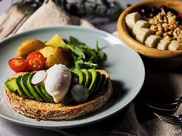 THE LIVELY TOKYO AZABUJUBAN