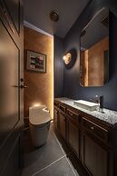 THE LIVELY TOKYO AZABUJUBAN