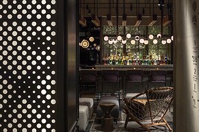 THE LIVELY TOKYO AZABUJUBAN