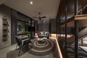 THE LIVELY TOKYO AZABUJUBAN