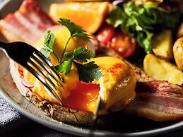 THE LIVELY TOKYO AZABUJUBAN