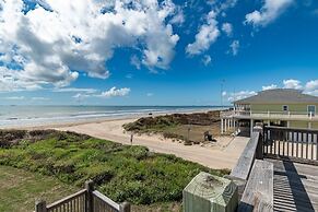 Keepin' It Reel 3 Bedroom Home by RedAwning