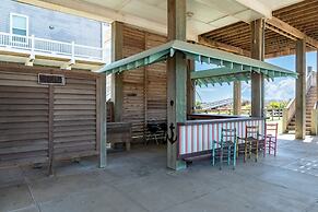 Keepin' It Reel 3 Bedroom Home by RedAwning